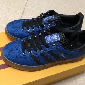 Gucci Women's Blue Sneakers Casual Style